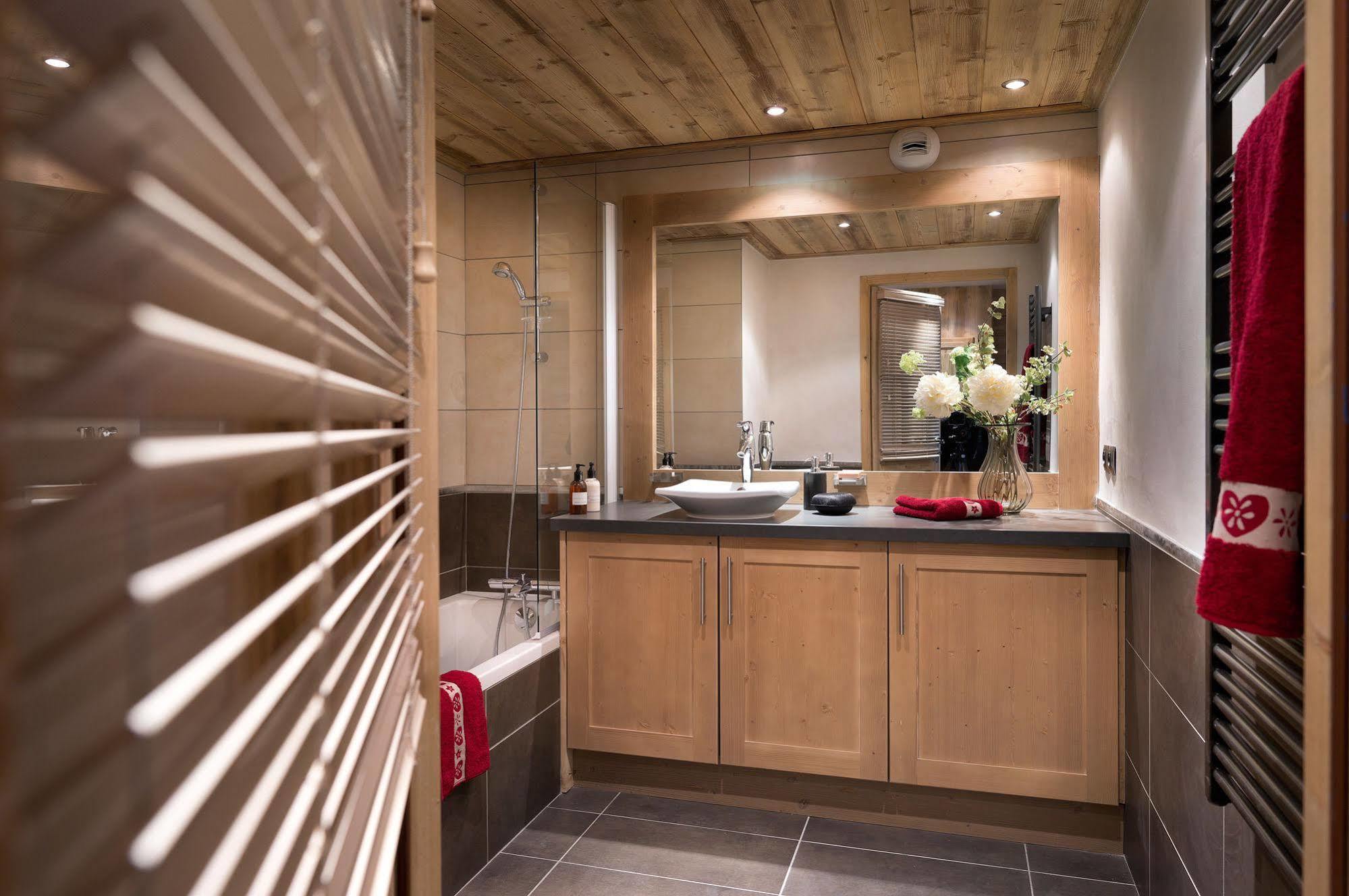 Cgh Residences And Spa Les Chalets De Leana Ле-Карроз-д'Араш Экстерьер фото